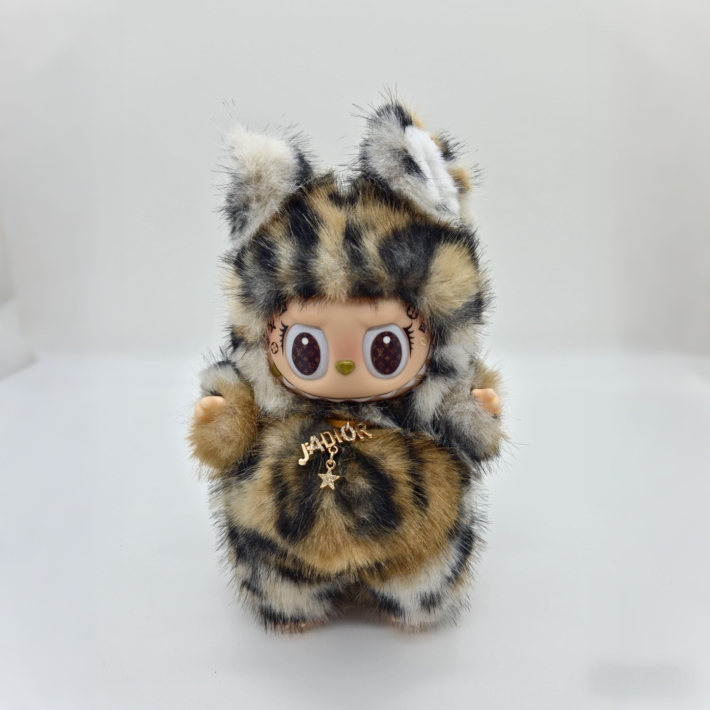 Artisan Monogram Doll - Magnetic Tail Edition（Please review our policies before purchasing）職人モノグラムドール - 磁気テールエディション（購入前に当社のポリシーをご確認ください）