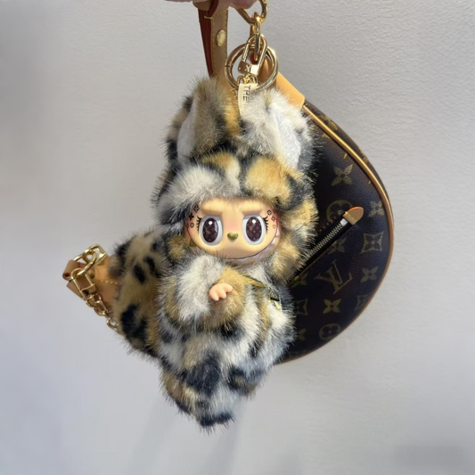 Artisan Monogram Doll - Magnetic Tail Edition（Please review our policies before purchasing）職人モノグラムドール - 磁気テールエディション（購入前に当社のポリシーをご確認ください）